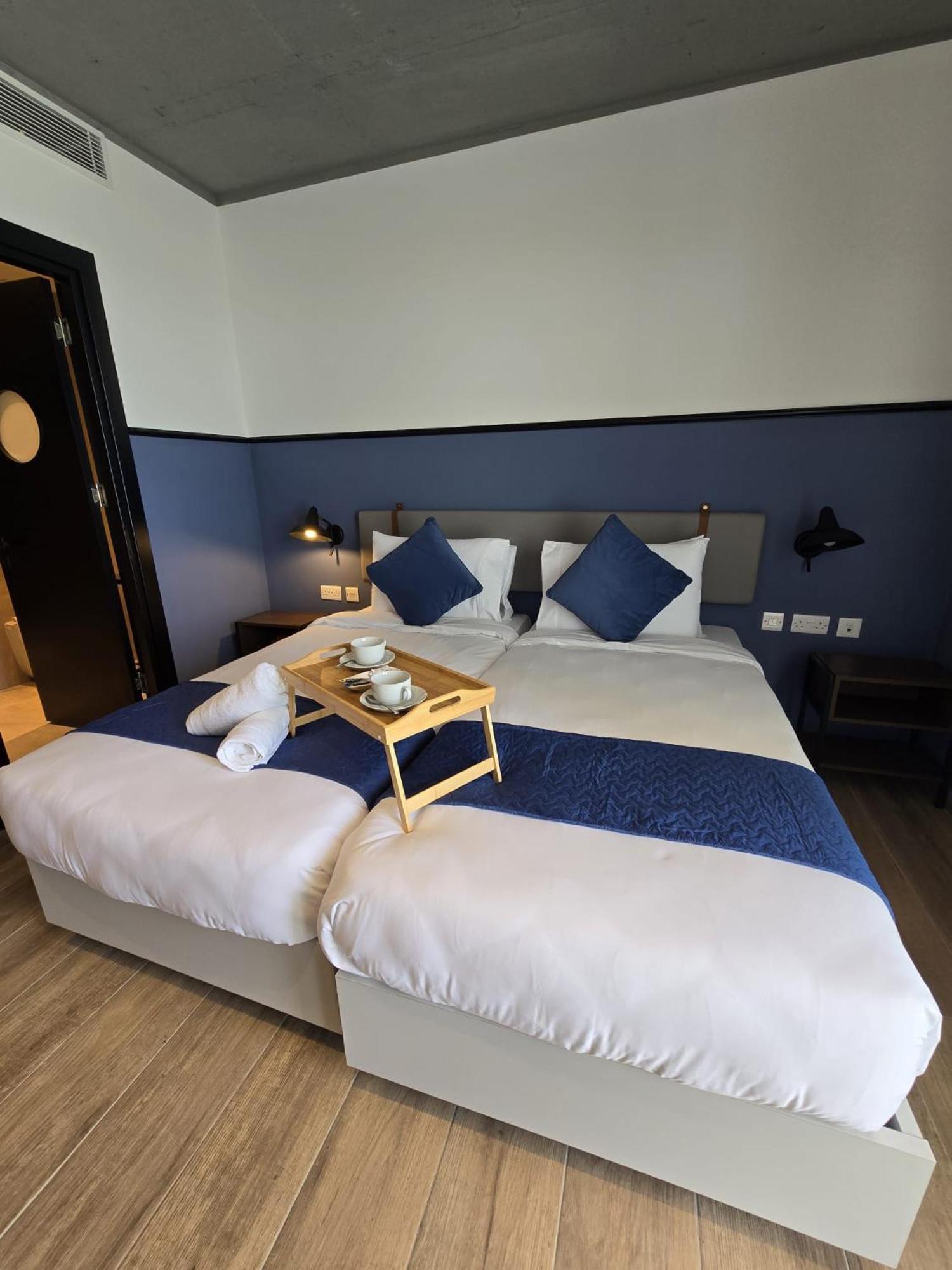 South32 Hotel บีร์เซบบูจา ภายนอก รูปภาพ