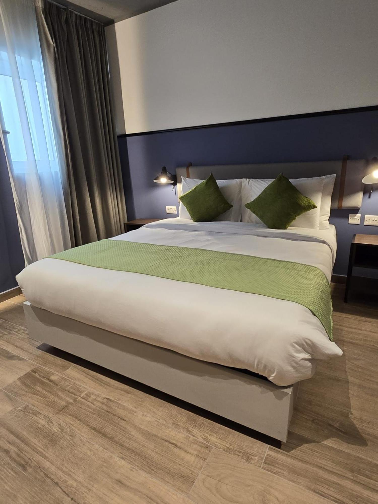 South32 Hotel บีร์เซบบูจา ภายนอก รูปภาพ