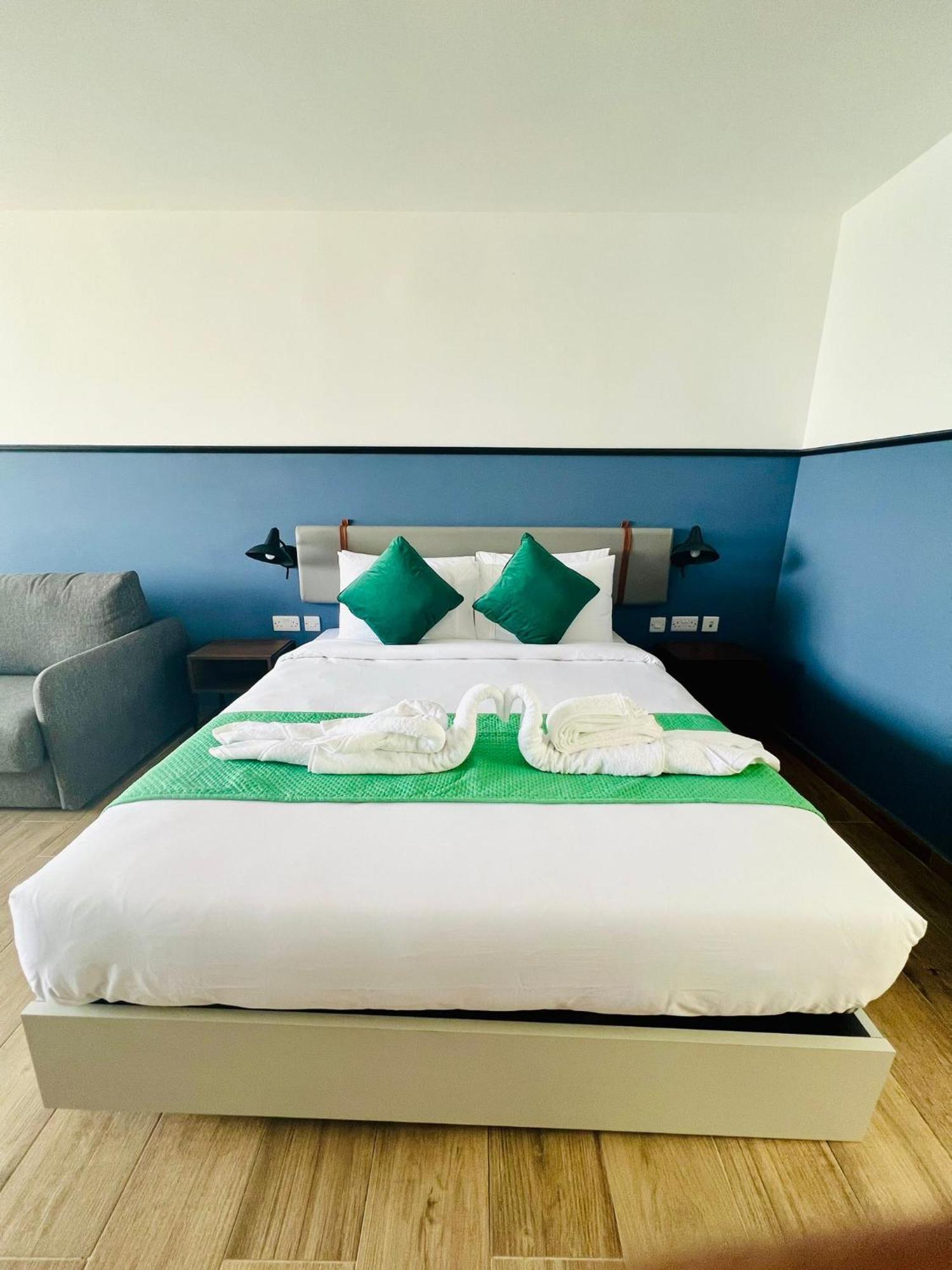 South32 Hotel บีร์เซบบูจา ภายนอก รูปภาพ