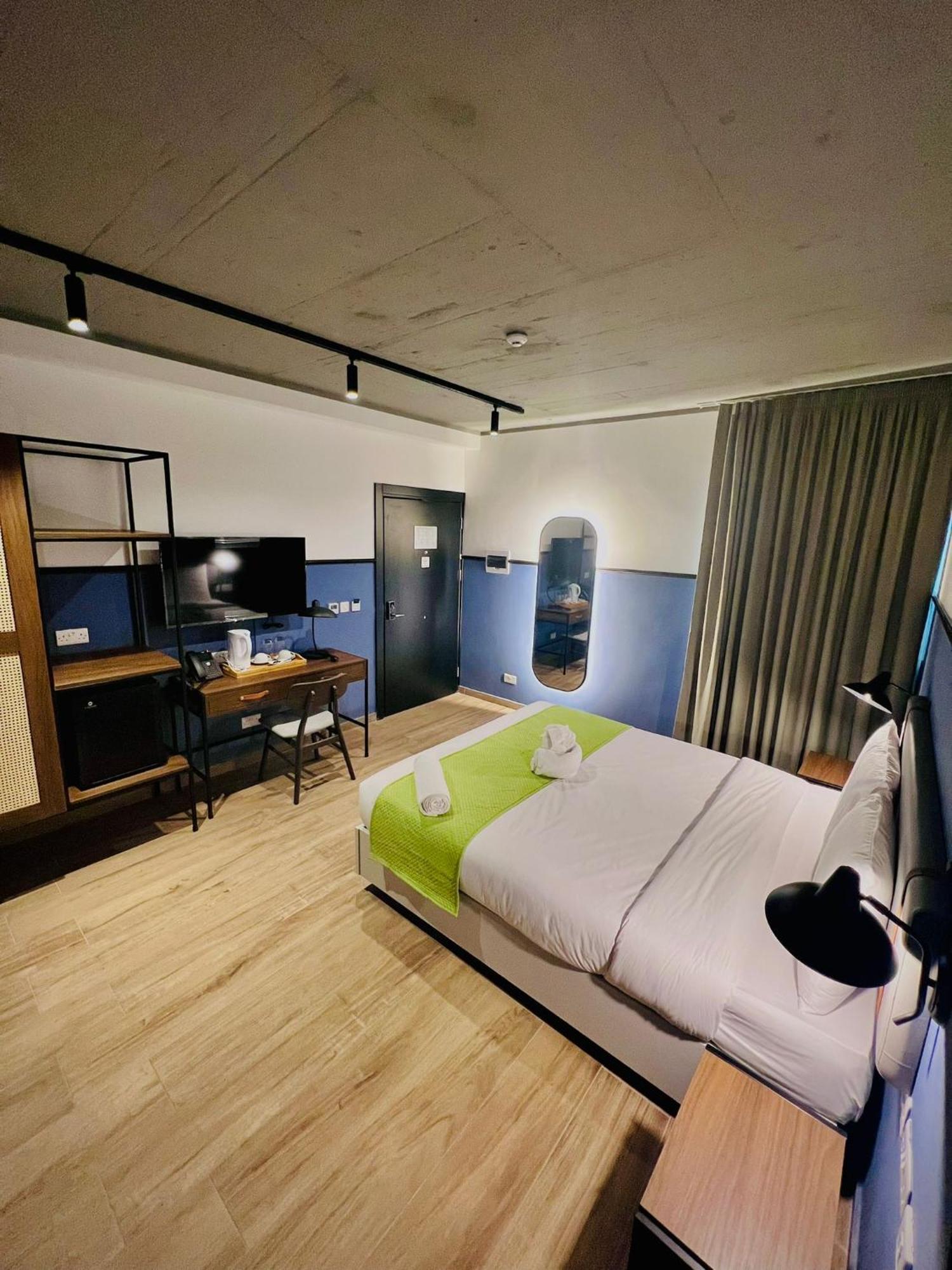 South32 Hotel บีร์เซบบูจา ภายนอก รูปภาพ