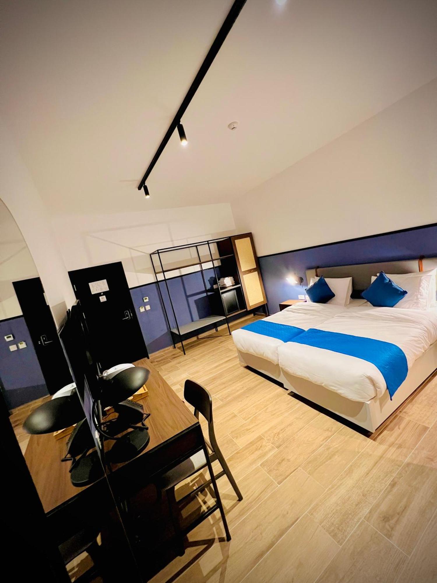 South32 Hotel บีร์เซบบูจา ภายนอก รูปภาพ